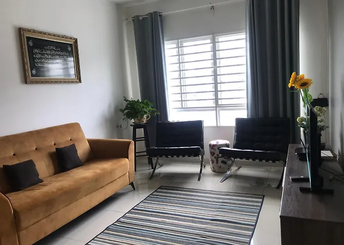 Villa Selatan Southville City