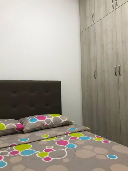 Selatan Southville Apartment *